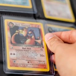 Gemloader Premium 3''X4'' Toploader Fit, Pokemon Kaarten Verzamelmap [216 Pockets] Blauw -trading-cards Winkel 550x550 121