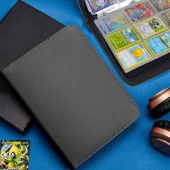 Lapi Toys Pokémon Verzamelmap - Pokemon Map - Map Voor 900 Kaarten - 50 Pagina’s - Pokémon Kaarten Album - 9 Pocket - Map Voor Kaarten - Pokémon Binder - Card Sleeves - Yu-Gi-Oh Map - Premium Kwaliteit - 9 Pocket Pages - Zwart - Celebrations -trading-cards Winkel 550x550 166